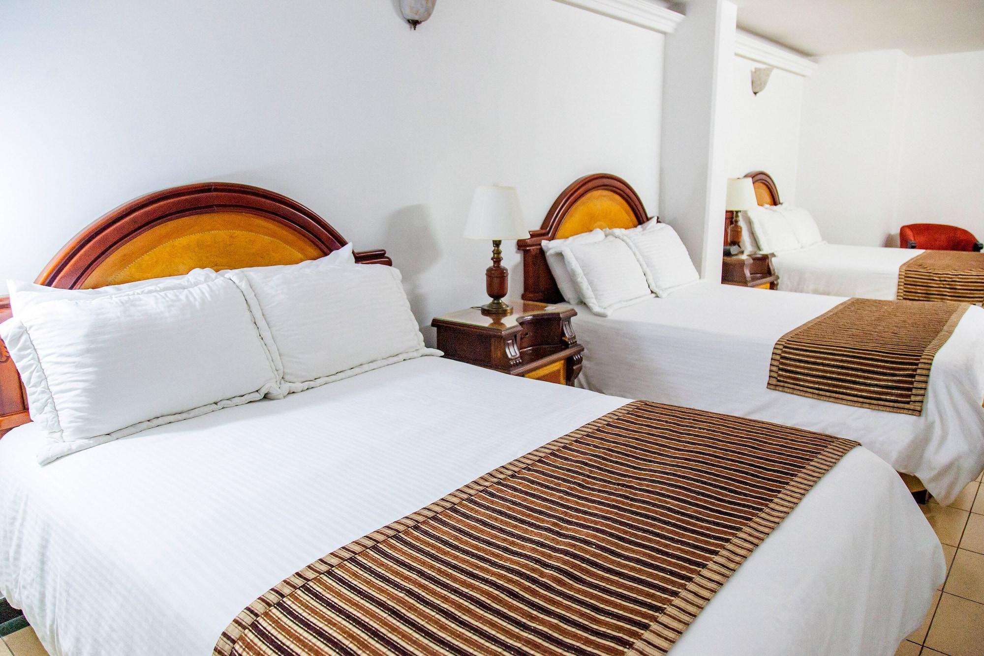 Hotel Casa Laureles Меделин Екстериор снимка