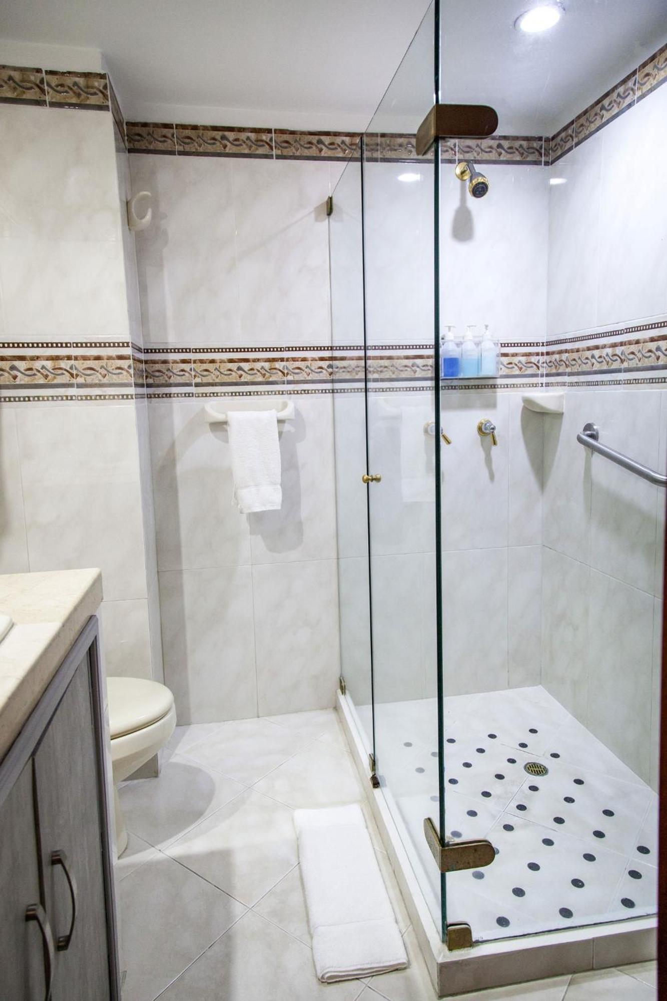 Hotel Casa Laureles Меделин Екстериор снимка