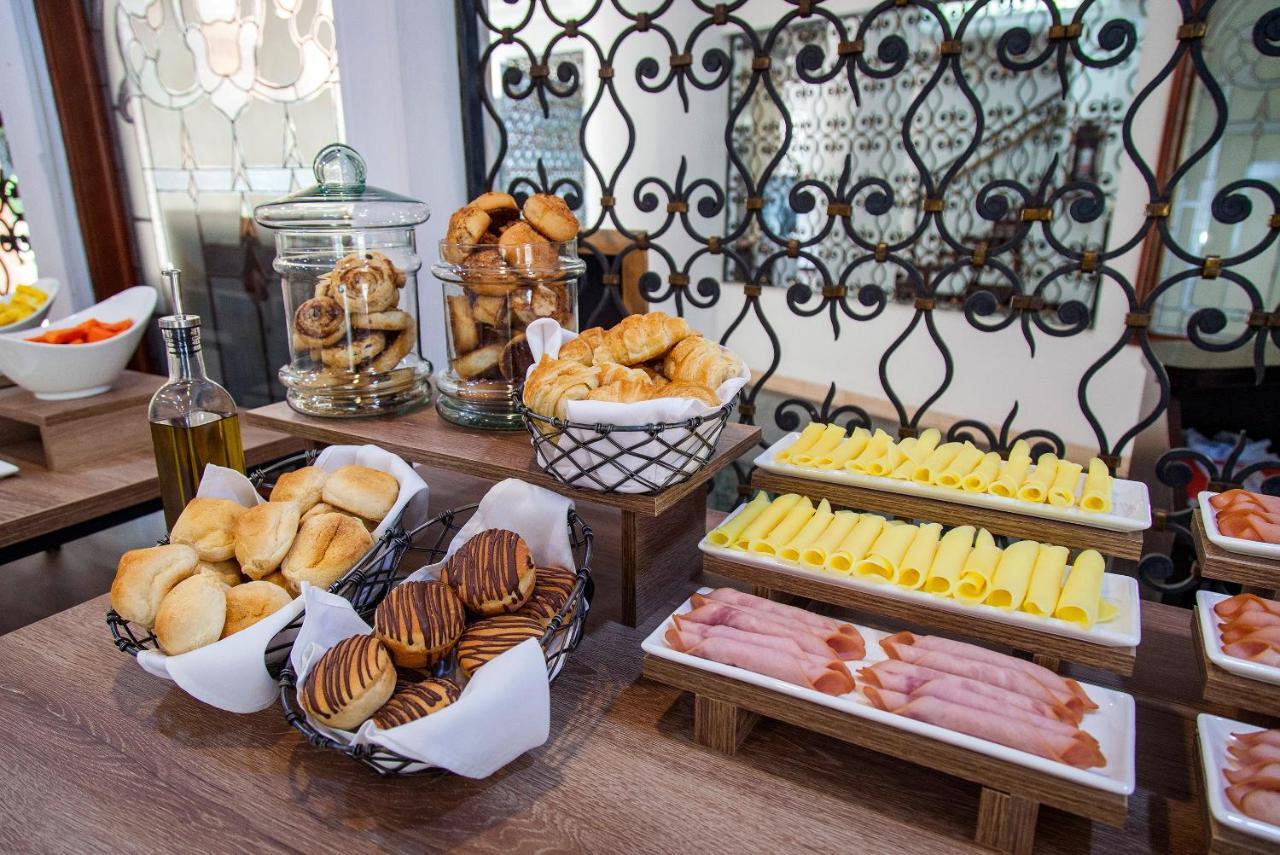 Hotel Casa Laureles Меделин Екстериор снимка